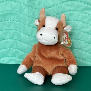 TY Rare Beanie Baby "Bessie" the Cow